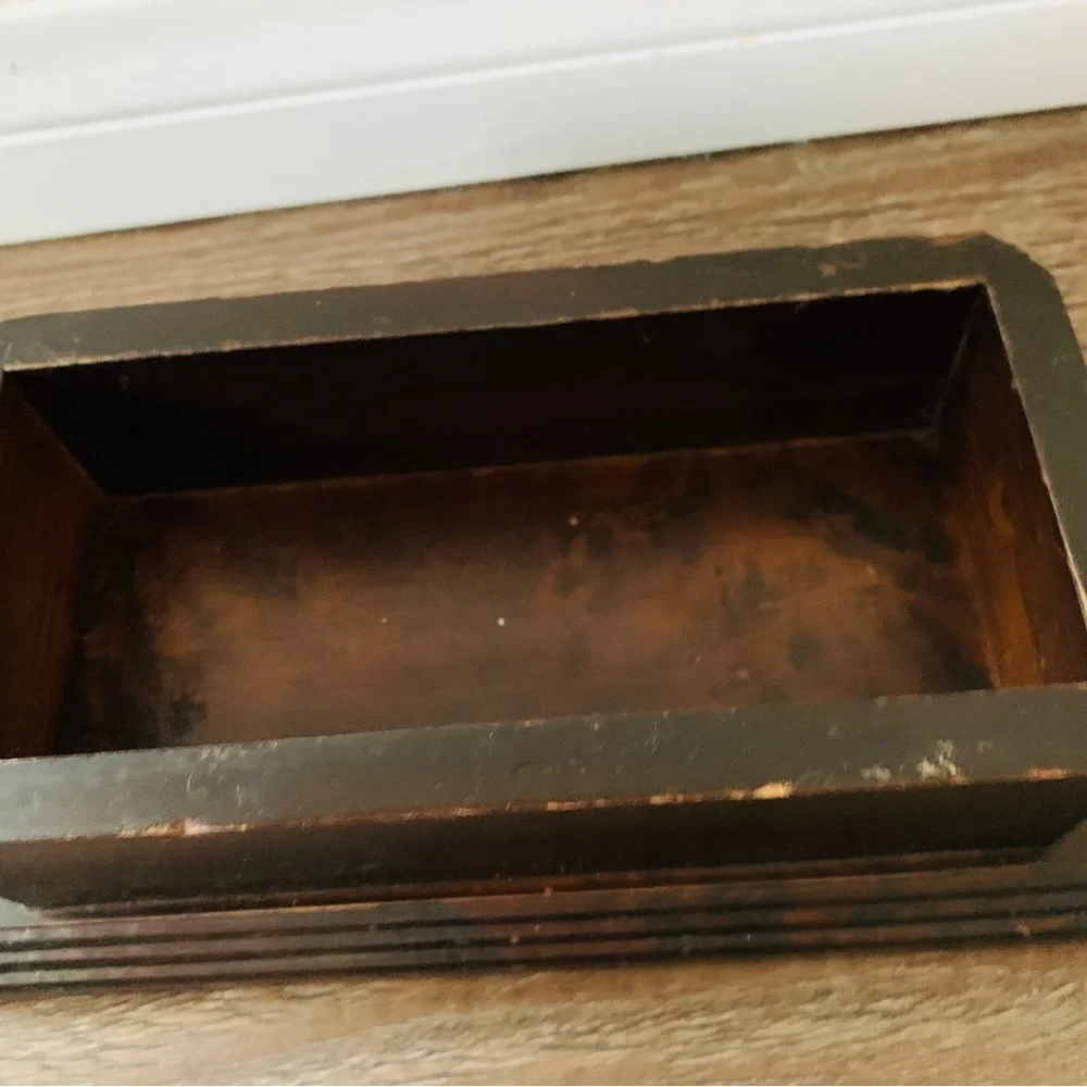 Wooden box